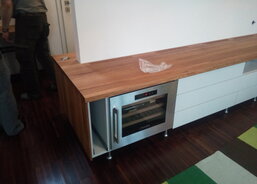 Obývací stěna z masivu