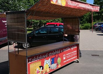 Pojízdný výstavní stánek k prodeji
